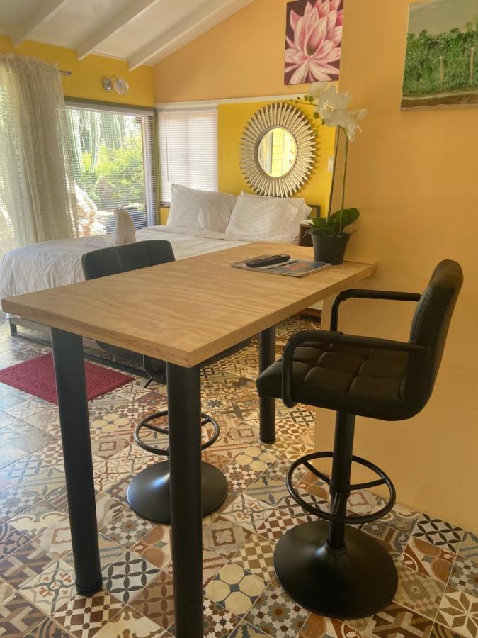 Cozy Studio With Private Spa Oranjestad Eksteriør bilde